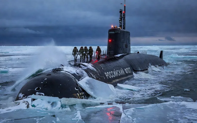 Scene de bataille navale illustrant un engagement entre cuirasses au debut du XXe siecle